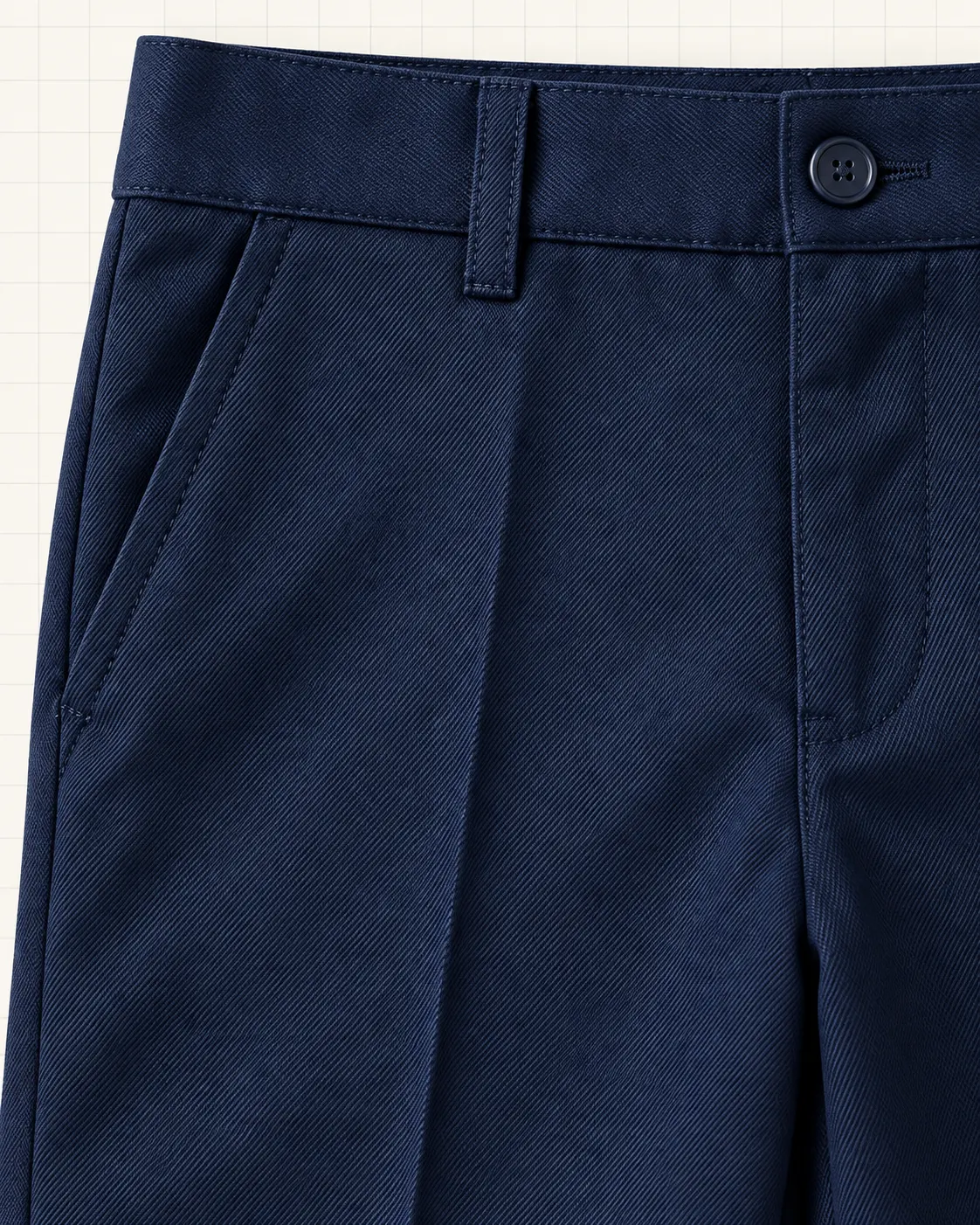 Pantalón escolar azul marino, detalle de bolsas